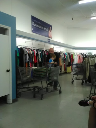 Thrift Store «Goodwill Industries of Middle Tennessee», reviews and photos, 575 S Jefferson Ave, Cookeville, TN 38501, USA