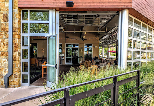 American Restaurant «Pinstripes», reviews and photos, 13500 Nall Ave, Overland Park, KS 66223, USA