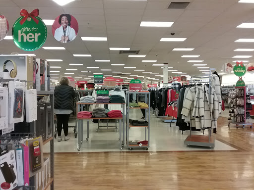 Department Store «T.J. Maxx & HomeGoods», reviews and photos, 715 E Dundee Rd, Palatine, IL 60074, USA