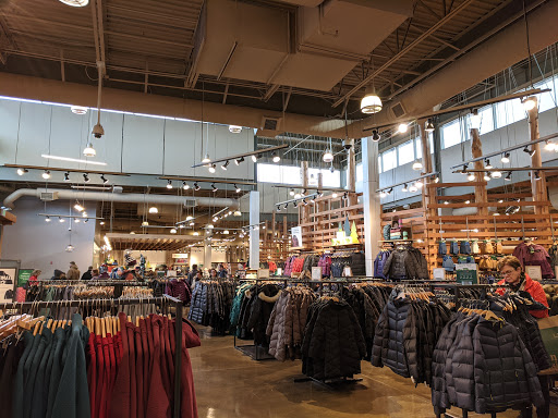 Clothing Store «L.L. Bean», reviews and photos, 75 Evergreen Way, South Windsor, CT 06074, USA