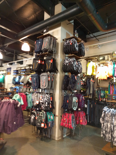 Clothing Store «The North Face Outlet», reviews and photos, 8555 San Ysidro Ave Ste 20, Gilroy, CA 95020, USA