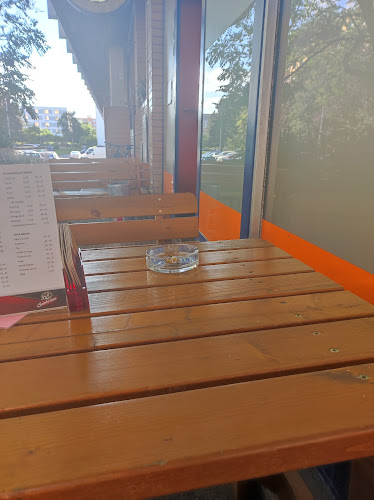 Opinii despre Tipsport Bar în Hradec Králové - Bar