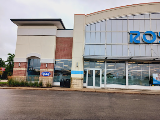 Clothing Store «Ross Dress for Less», reviews and photos, 6901 W Grand Ave, Gurnee, IL 60031, USA