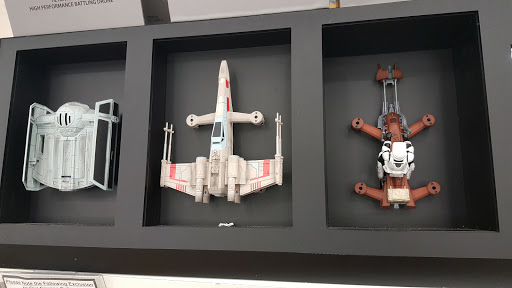 Shopping Mall «Cross Pointe Shopping Center», reviews and photos, 101 E Alex Bell Rd, Centerville, OH 45459, USA