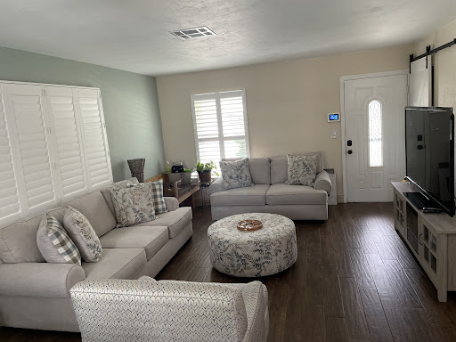 Furniture Store «Rooms To Go Furniture Store - Daytona Beach», reviews and photos, 2375 W International Speedway Blvd, Daytona Beach, FL 32114, USA