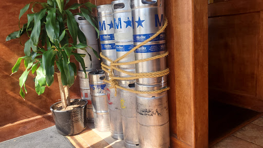 Liquor Store «Ives Road Wine & Spirits», reviews and photos, 20 Ives Rd # 103A, Wallingford, CT 06492, USA