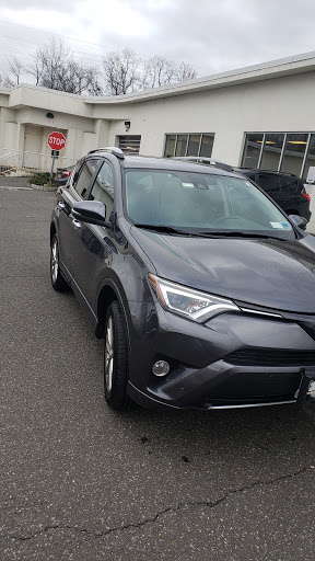 Auto Body Shop «DCH Toyota City Service Facility», reviews and photos, 700 Waverly Ave, Mamaroneck, NY 10543, USA