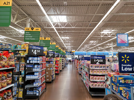 Department Store «Walmart Supercenter», reviews and photos, 14800 Fort Campbell Blvd, Oak Grove, KY 42262, USA