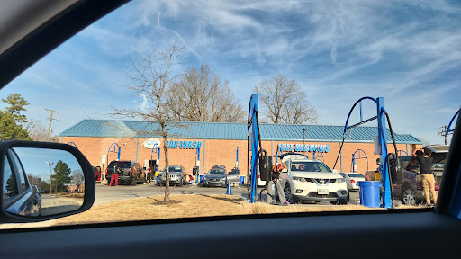 The Wave Car Wash en Newport News