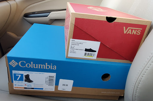 Shoe Store «Shoe Carnival», reviews and photos, 2500 E Beltline Ave SE, Grand Rapids, MI 49546, USA