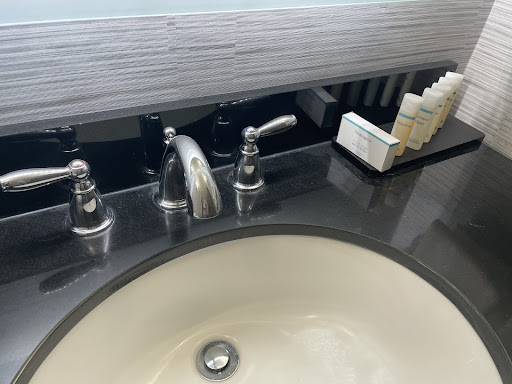 Hotel «Embassy Suites by Hilton Brunswick», reviews and photos, 500 Mall Blvd, Brunswick, GA 31525, USA