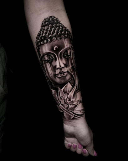 Explore simple thigh tattoo ideas, creative tattoo ideas in Hollywood, available at Sacred Eye Tattoos