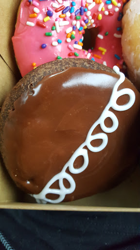 Donut Shop «Hurts Donut Co.», reviews and photos, 1301 5th St #105, Coralville, IA 52241, USA