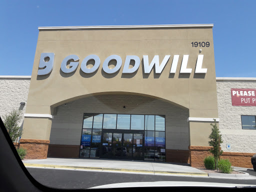 Thrift Store «Goodwill», reviews and photos