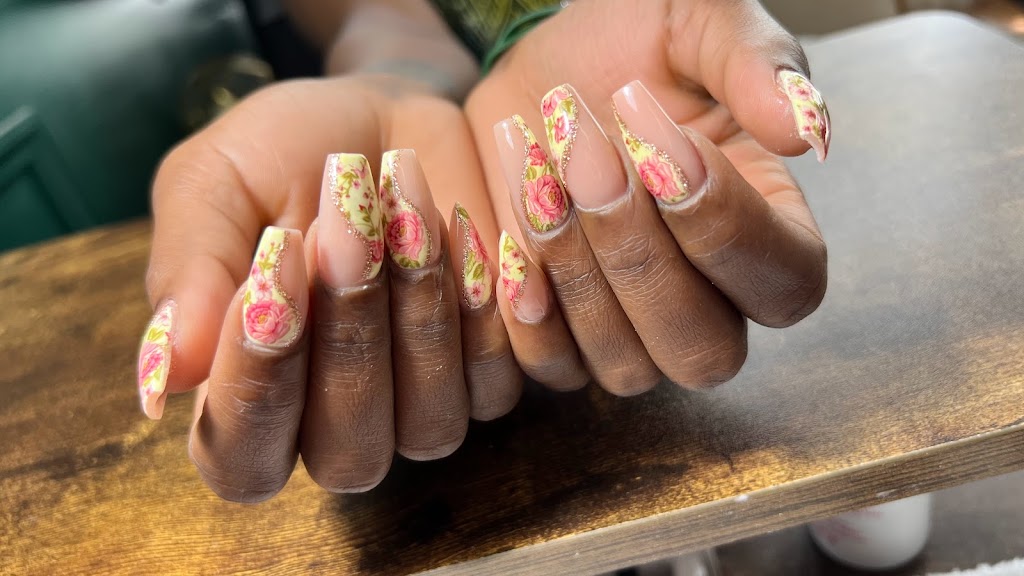 Pretti Nails 38103