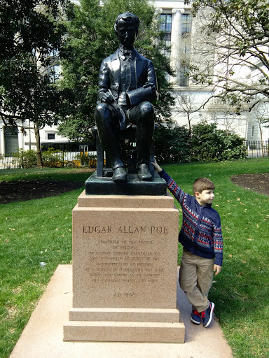 Statue of Edgar Allen Poe