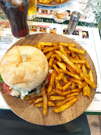 Plats et boissons du Restaurant de hamburgers Mister Burger à Lion-sur-Mer - n°20
