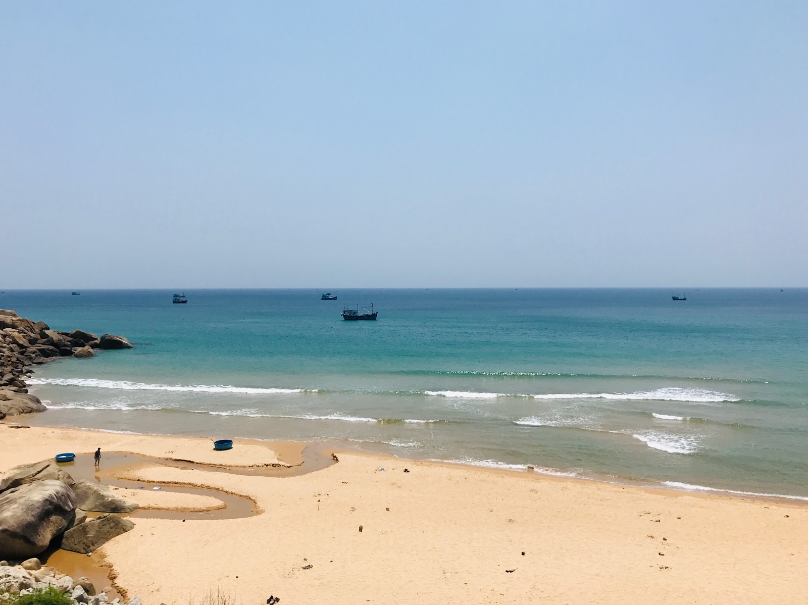 Foto af Bai Goc Beach med lang lige kyst