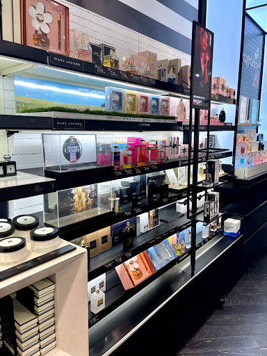 Cosmetics Store «SEPHORA», reviews and photos, 307 W Farms Mall, Farmington, CT 06032, USA