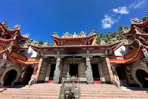 Longfeng Temple image