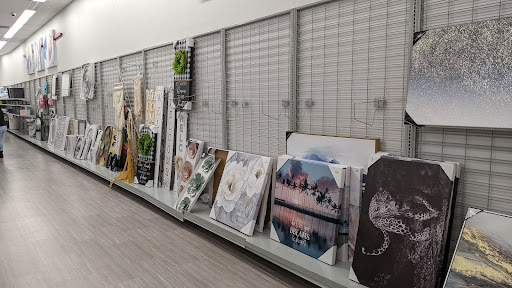 Clothing Store «Burlington Coat Factory», reviews and photos, 275 Main St #4, White Plains, NY 10601, USA