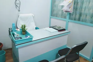 Om Face & Dental Clinic image