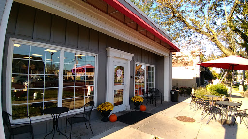 Donut Shop «Duck Donuts - Chocolate Avenue», reviews and photos, 261 W Chocolate Ave, Hershey, PA 17033, USA