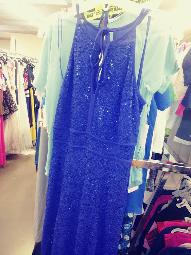 Clothing Store «Half Of Half Name Brand Clothing», reviews and photos, 4720 S Cooper St, Arlington, TX 76017, USA