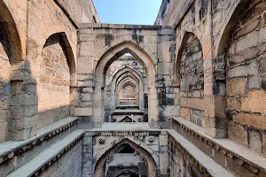 Ancient Stepwell, Mahimapur image