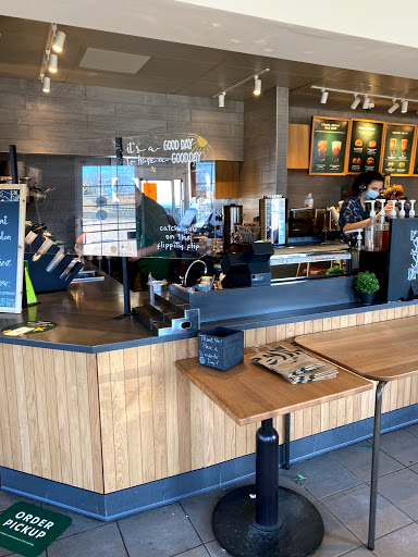 Coffee Shop «Starbucks», reviews and photos, 267 Flanders Rd, Niantic, CT 06357, USA