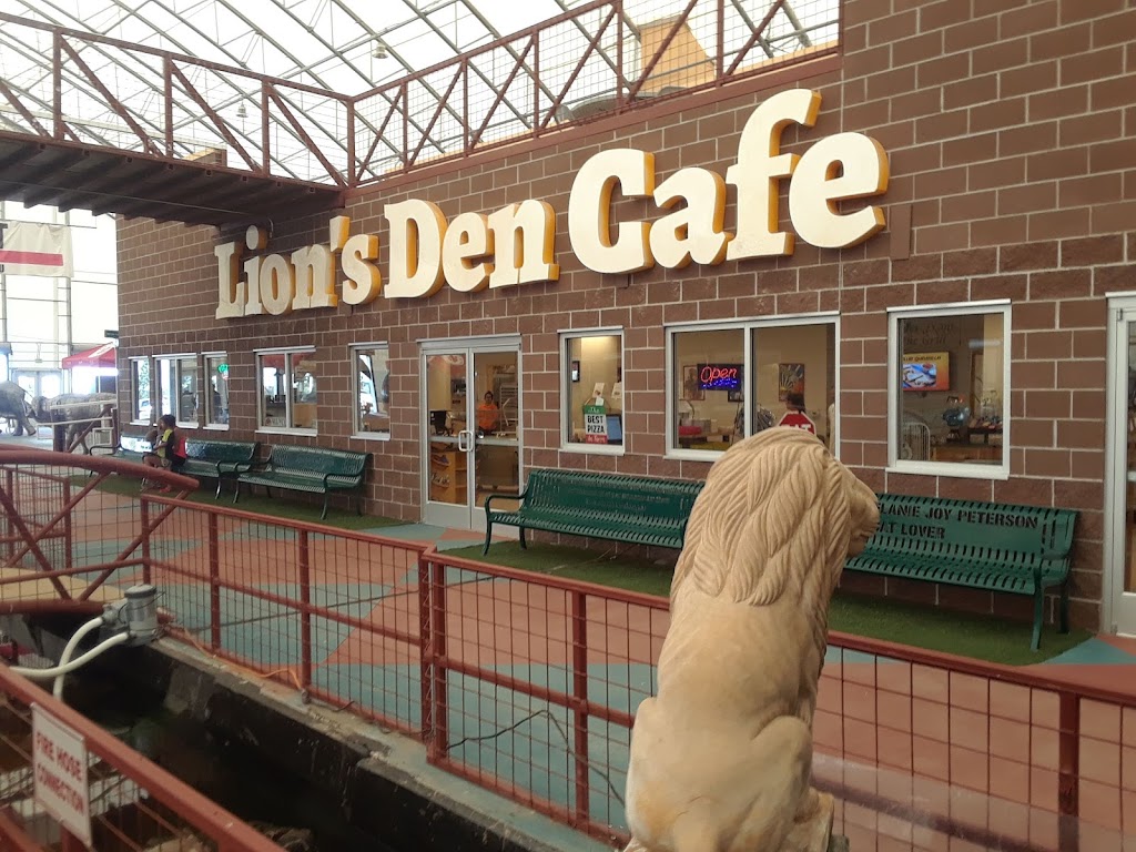 Lion's Den Café 80643