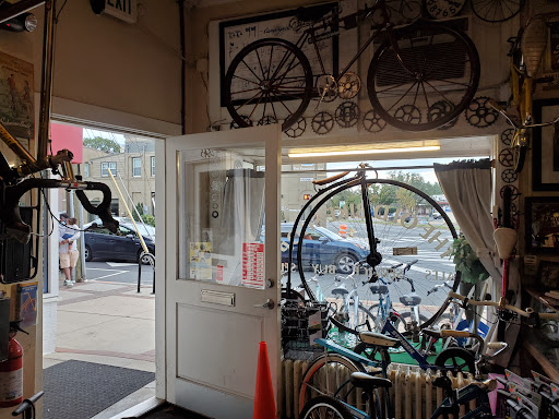 Used Bicycle Shop «Old Bike Shop», reviews and photos, 2647 N Pershing Dr, Arlington, VA 22201, USA