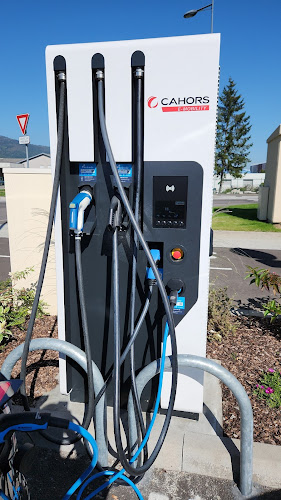 Borne de recharge de véhicules électriques Freshmile Station de recharge Cernay
