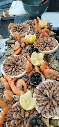 Plats et boissons du Restaurant de fruits de mer Chez Pauline - Bar à Crustacés à Grandcamp-Maisy - n°18