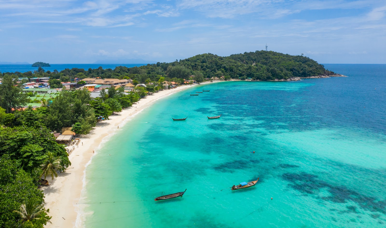 Photo de Pattaya Beach Ko Lipe avec un niveau de propreté de assez propre