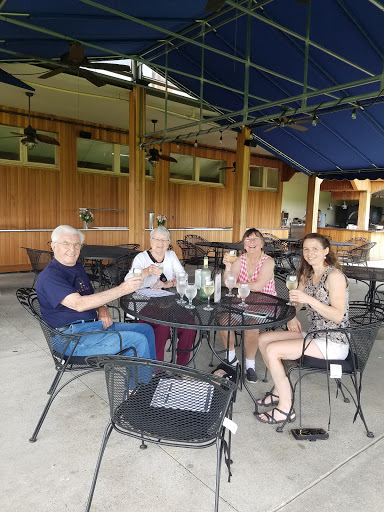 Country Club «Crestview Country Club», reviews and photos, 281 Shoemaker Ln, Agawam, MA 01001, USA