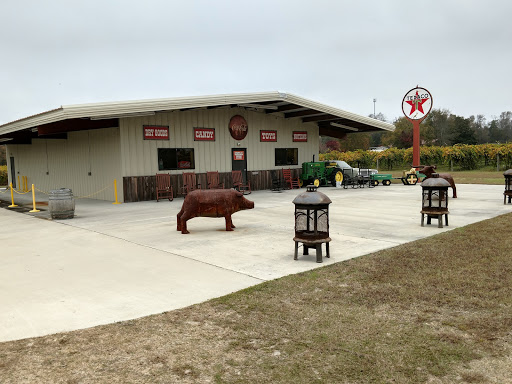 Vineyard «Lu Mil Vineyard», reviews and photos, 438 Suggs-Taylor Rd, Elizabethtown, NC 28337, USA