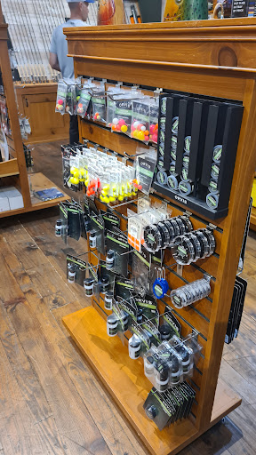 Clothing Store «Orvis», reviews and photos, 345 S Lake Ave, Pasadena, CA 91101, USA