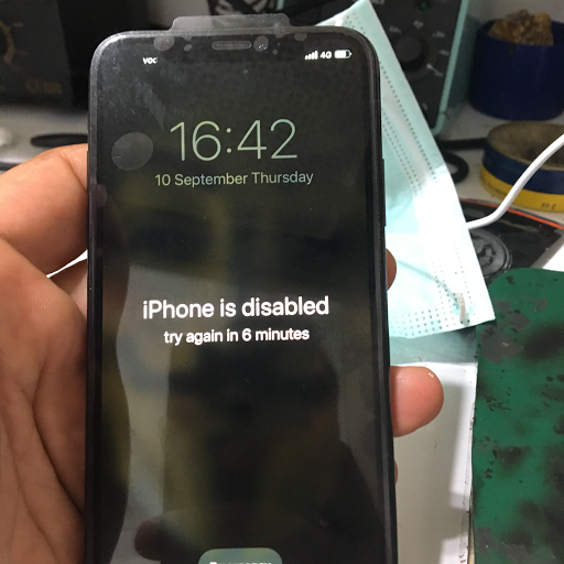 Kadıköy iPhone Ekran Değişimi 15 Dk’da Göz Önünde Tamir Ve Anakart Onarımı / Samsung / Huawei / LG