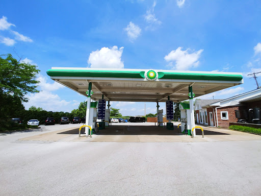 Car Wash «Waterway Gas & Wash», reviews and photos, 10559 Old Olive Street Rd, Creve Coeur, MO 63141, USA
