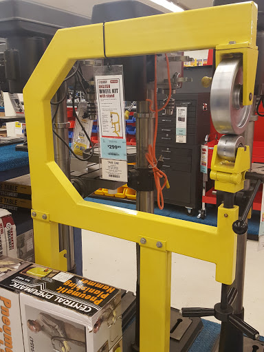 Hardware Store «Harbor Freight Tools», reviews and photos, 10765 Magnolia Ave #100, Riverside, CA 92505, USA