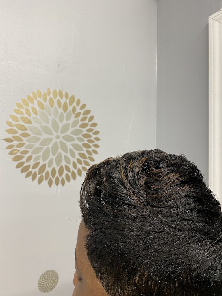 Elegance Hair Cafe 38701