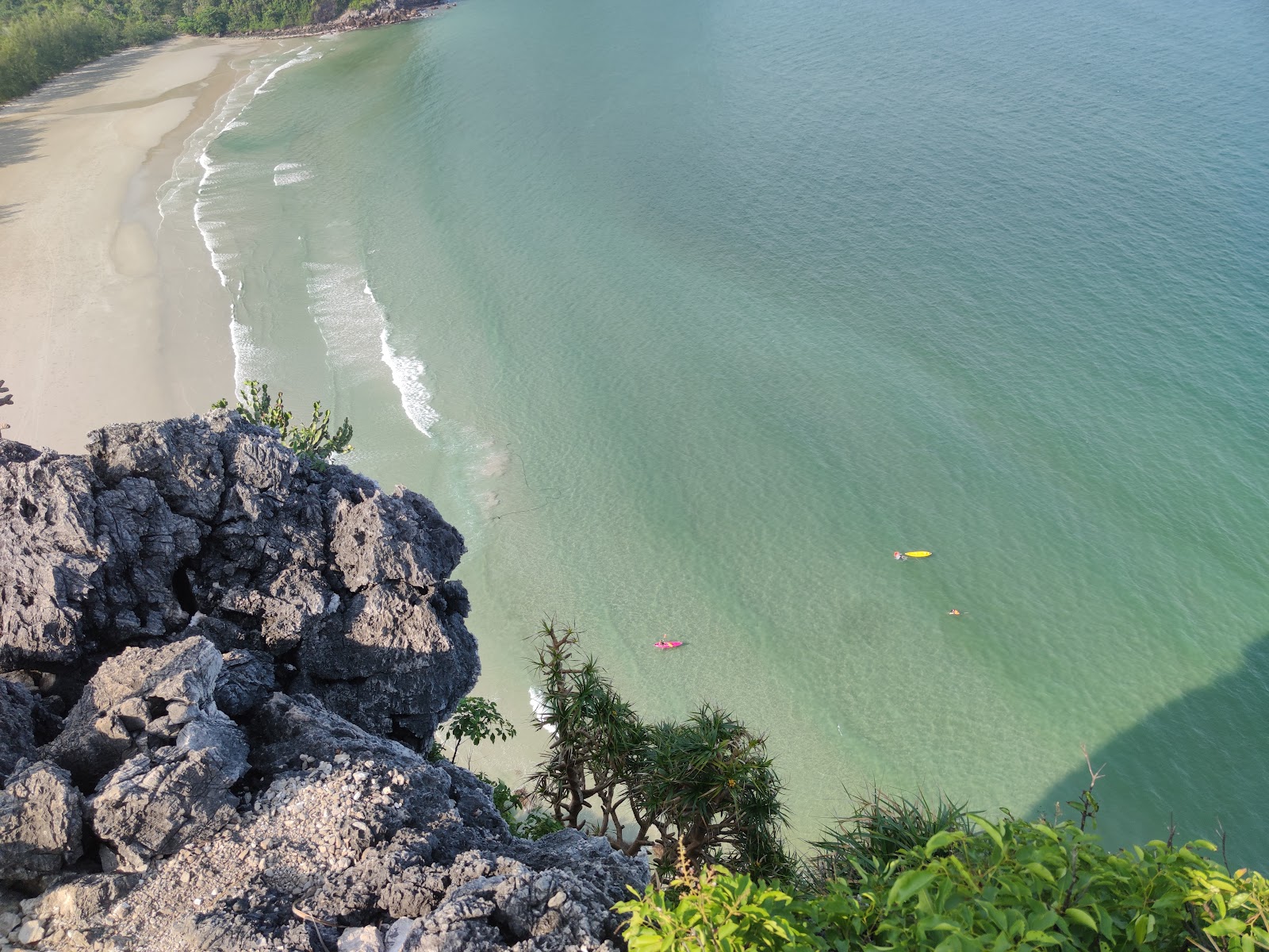 Thung Yang Beach photo #8