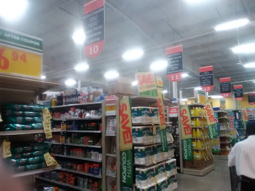 Grocery Store «H-E-B Grocery», reviews and photos, 609 19th St, Hondo, TX 78861, USA
