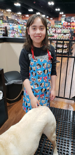 Pet Store «Pet Valu», reviews and photos, 99 E Main Rd, Middletown, RI 02852, USA