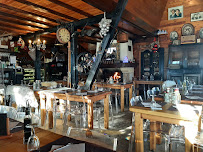 Atmosphère du Restaurant Costebelle à Uvernet-Fours - n°3