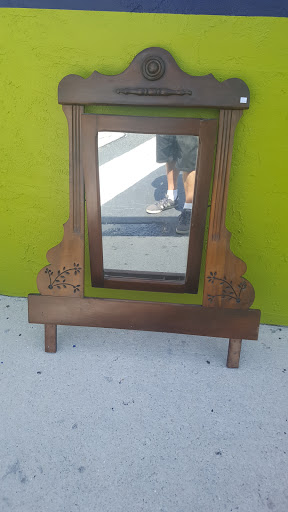 Thrift Store «Boomerangs Thrift Store», reviews and photos, 2365 Wilton Dr, Wilton Manors, FL 33305, USA