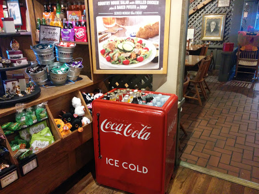 American Restaurant «Cracker Barrel Old Country Store», reviews and photos, 200 Cracker Barrel Dr, Clarksville, TN 37040, USA
