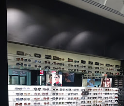 Sunglass Hut photo