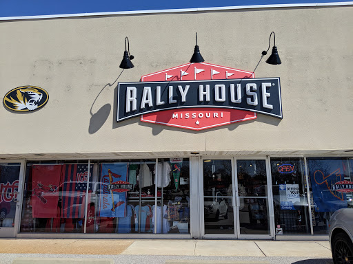 Sportswear Store «Rally House Brentwood», reviews and photos, 1120 S Brentwood Blvd, Richmond Heights, MO 63117, USA